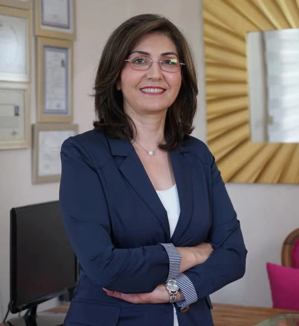 Esra Demir Yüzer Kliniği